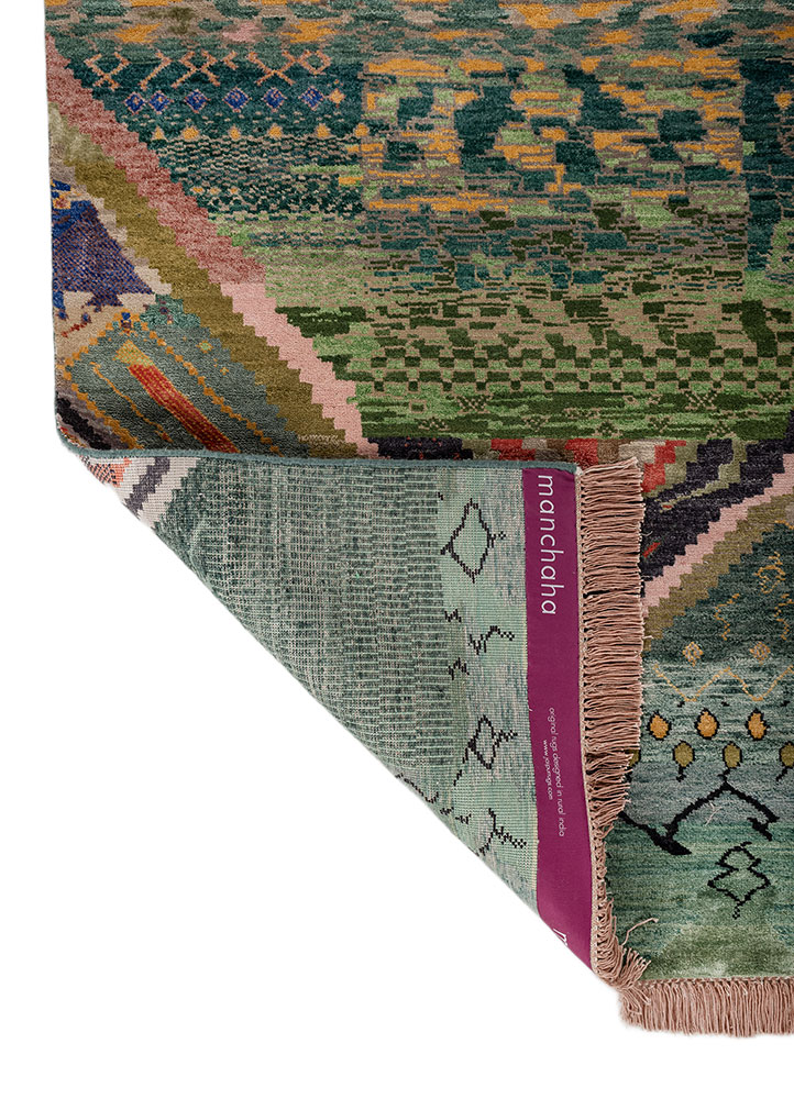manchaha grey and black wool and bamboo silk hand knotted Rug - Perspective