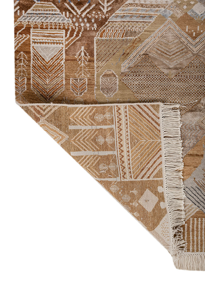 manchaha ivory wool and bamboo silk hand knotted Rug - Perspective