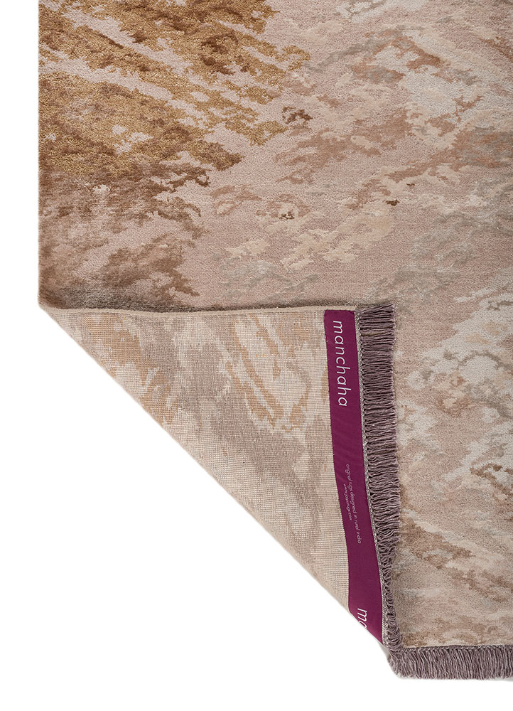 manchaha pink and purple wool and bamboo silk hand knotted Rug - Perspective