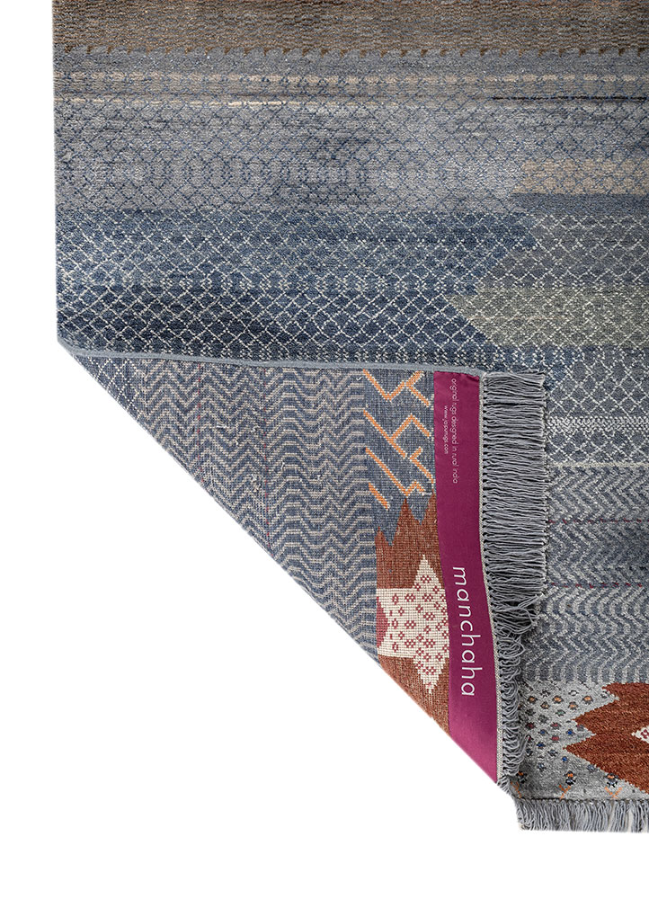 manchaha blue wool and bamboo silk hand knotted Rug - Perspective
