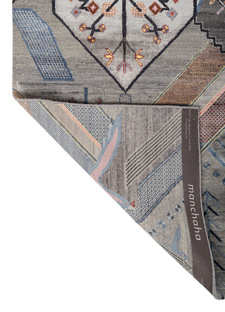 manchaha grey and black wool and bamboo silk hand knotted Rug - Perspective