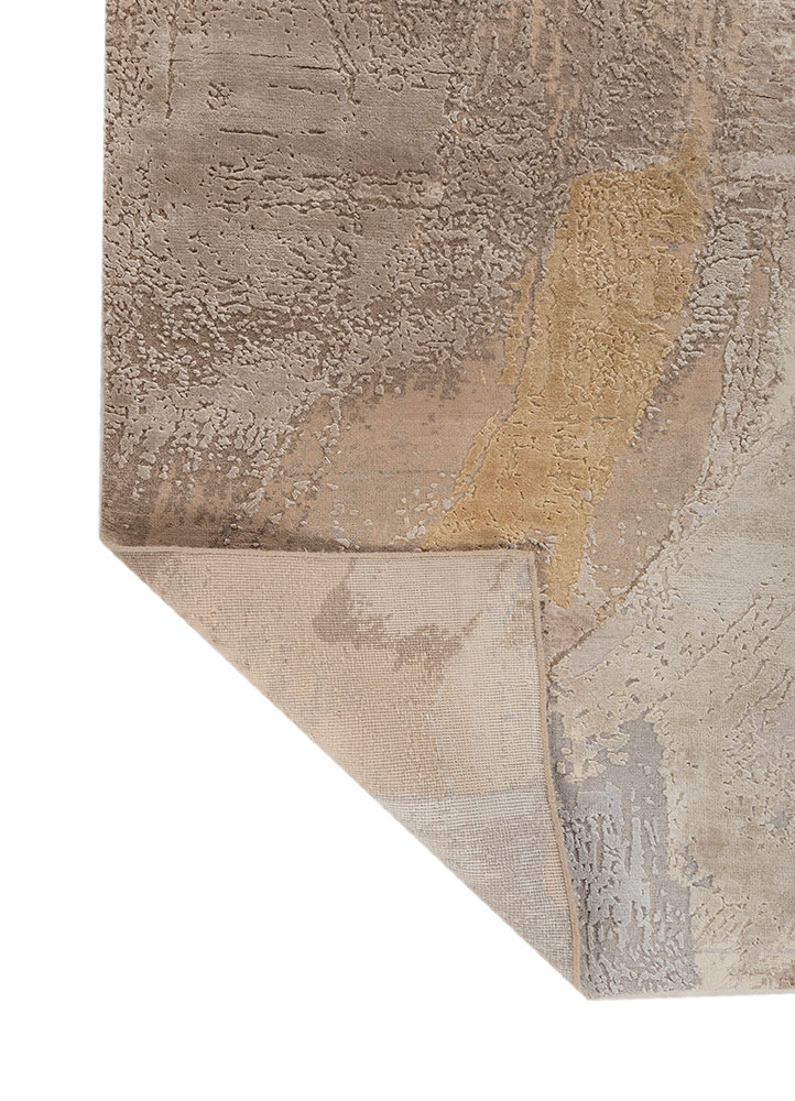uvenuti ivory wool and bamboo silk hand knotted Rug - Perspective