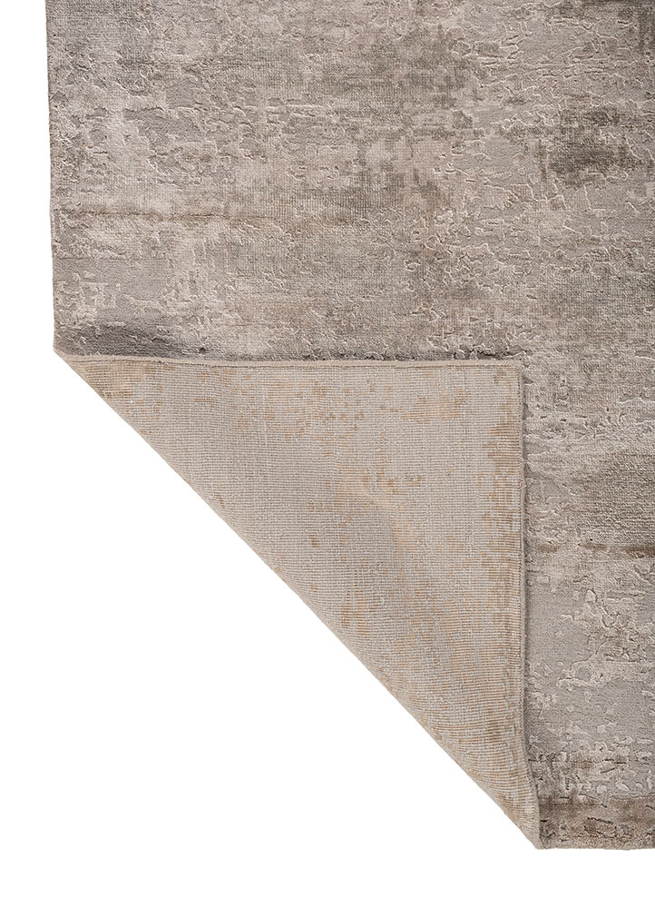 uvenuti ivory wool and bamboo silk hand knotted Rug - Perspective