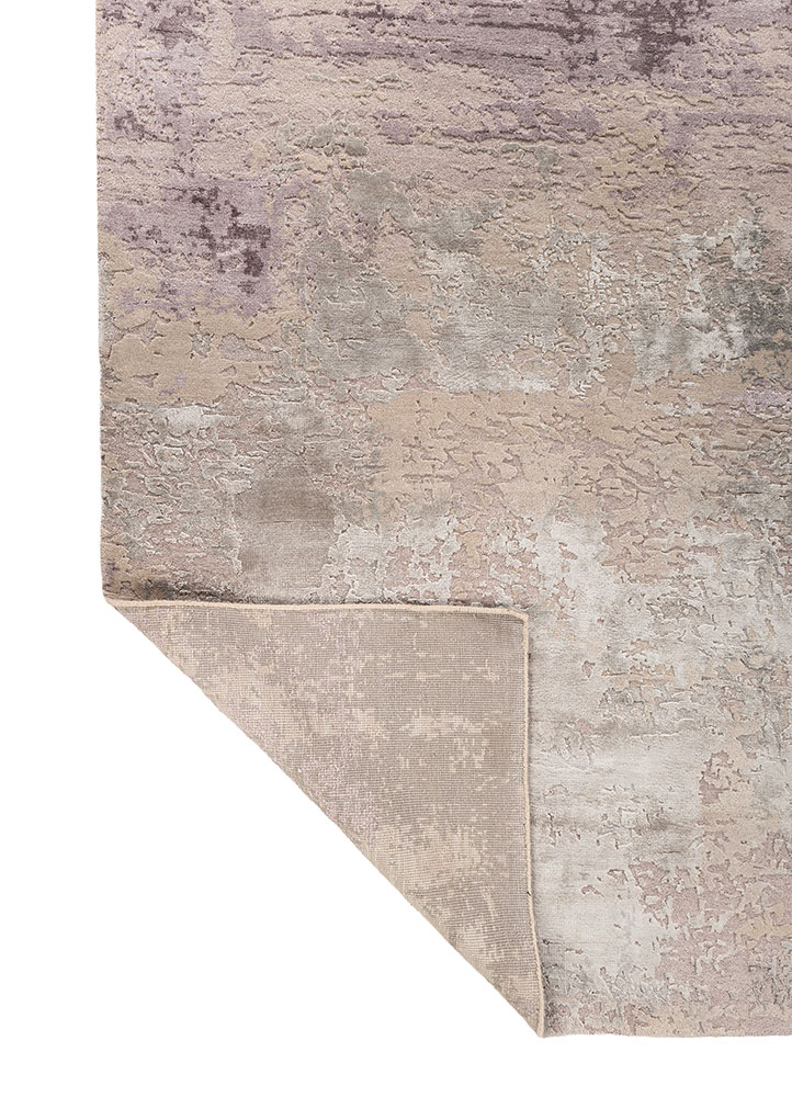 uvenuti ivory wool and bamboo silk hand knotted Rug - Perspective