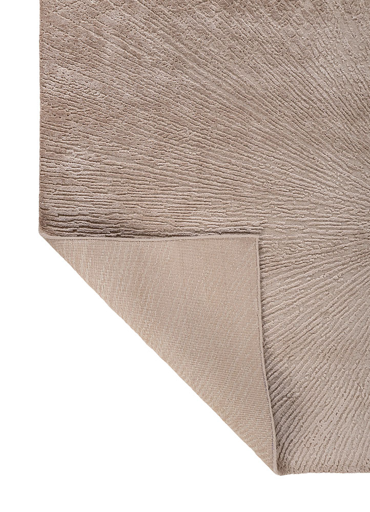 uvenuti ivory wool and bamboo silk hand knotted Rug - Perspective