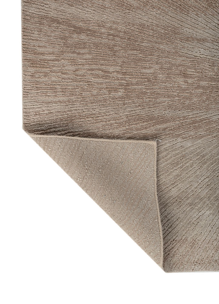uvenuti ivory wool and bamboo silk hand knotted Rug - Perspective