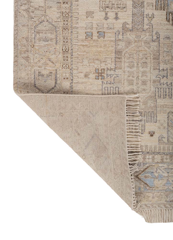 savana ivory wool hand knotted Rug - Perspective