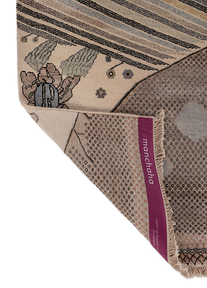 manchaha red and orange wool and silk hand knotted Rug - Perspective