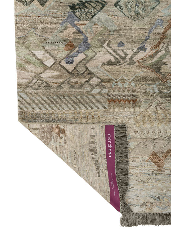 manchaha green wool and silk hand knotted Rug - Perspective