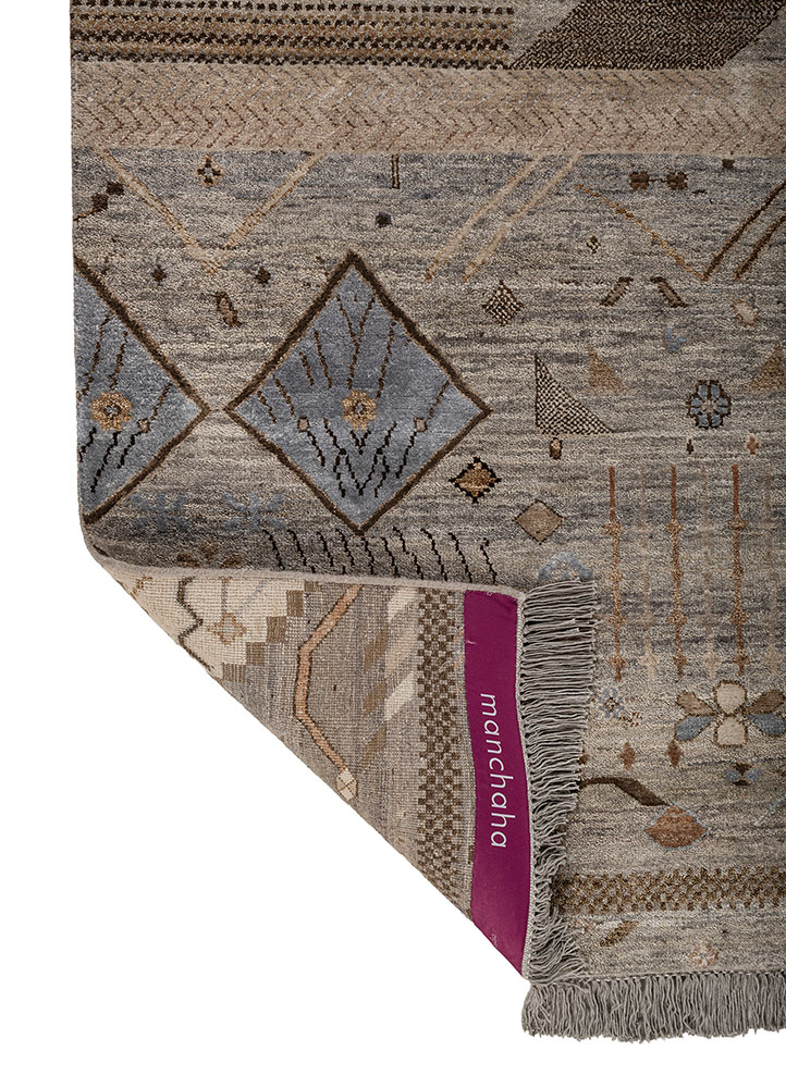 manchaha grey and black wool and silk hand knotted Rug - Perspective