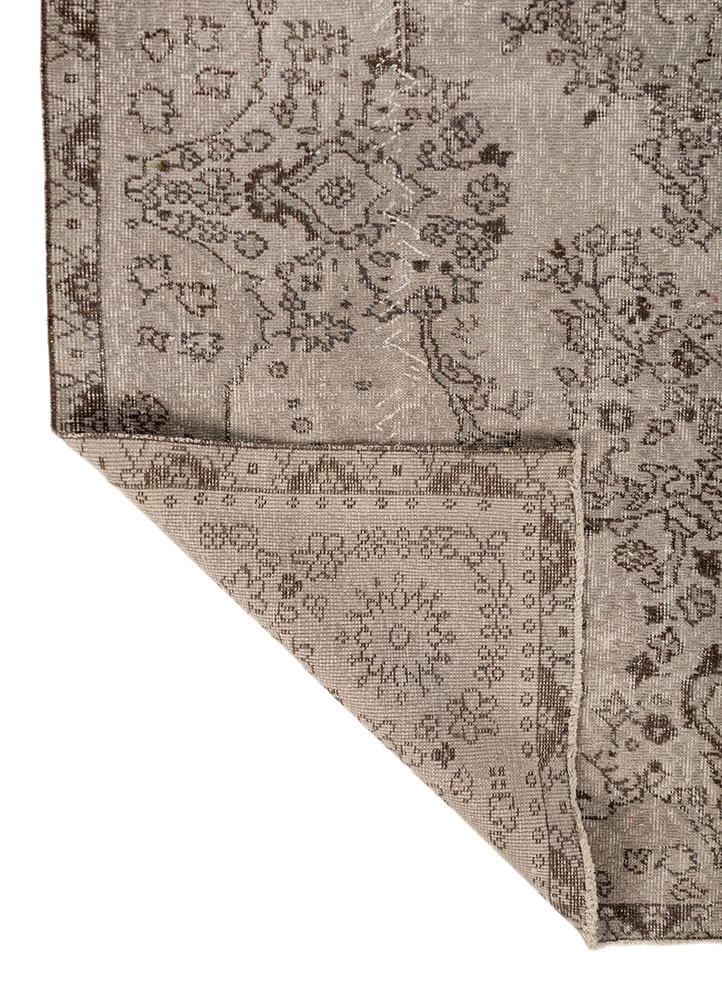 vintage blue wool hand knotted Rug - Perspective