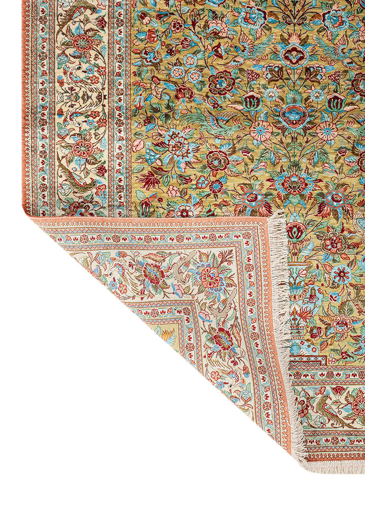 gulmarg green silk hand knotted Rug - Perspective