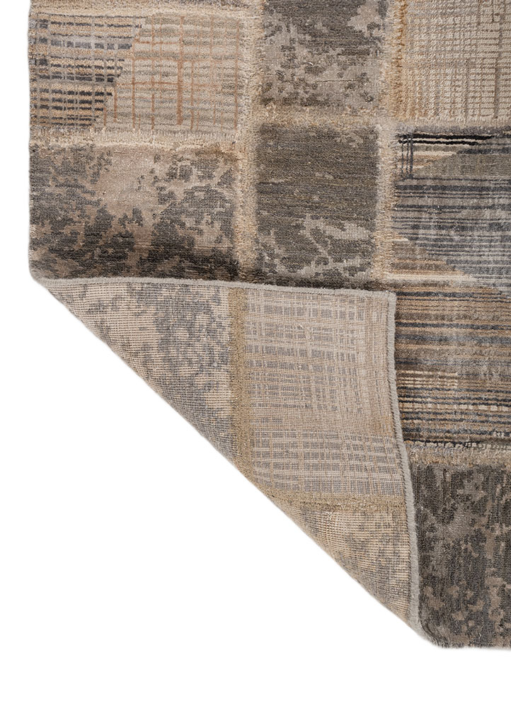 provenance grey and black wool and bamboo silk hand knotted Rug - Perspective