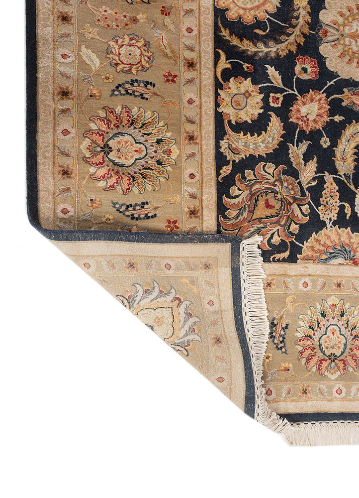 aurora blue wool and silk hand knotted Rug - Perspective