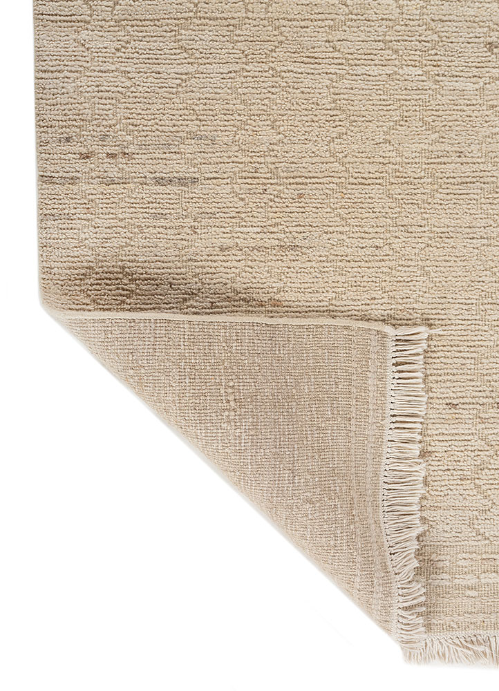 manifest ivory wool hand knotted Rug - Perspective