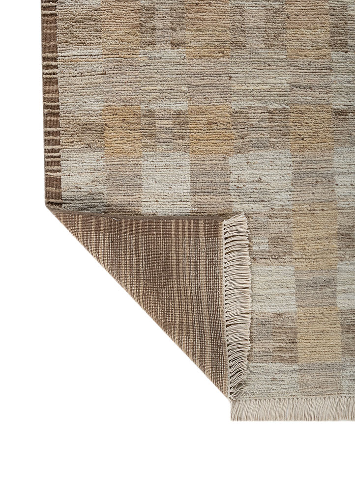manifest ivory wool hand knotted Rug - Perspective