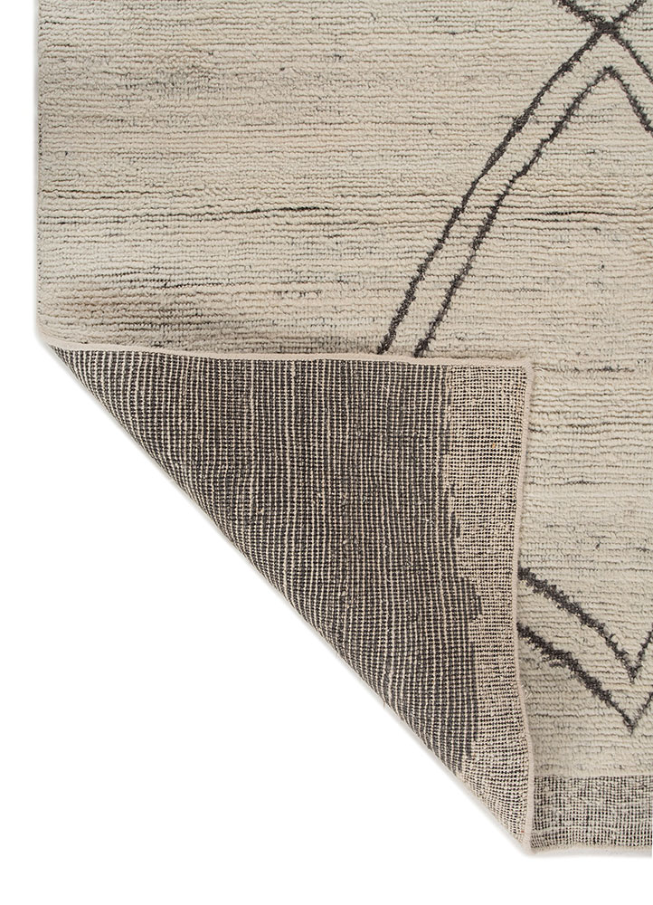 manifest ivory wool hand knotted Rug - Perspective