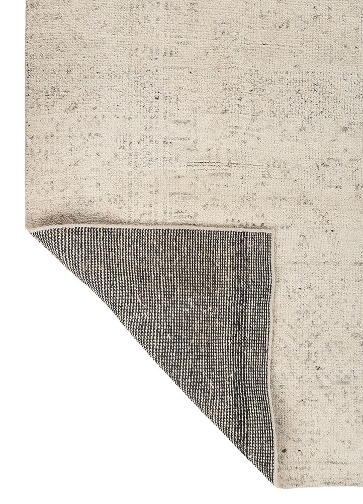 aprezo ivory wool hand knotted Rug - Perspective