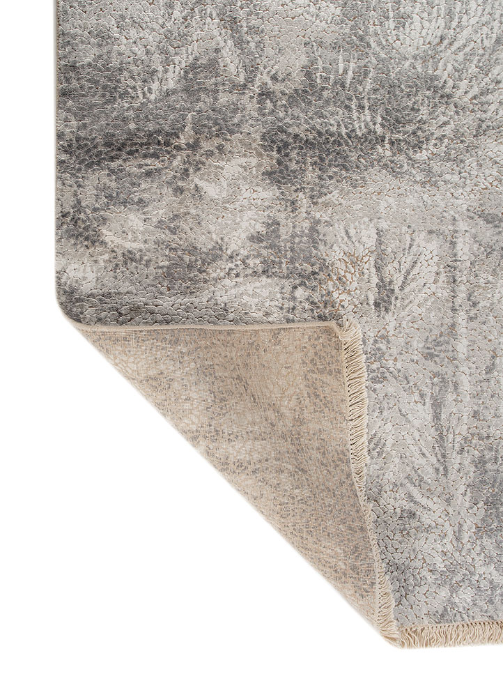 pansy ivory wool and bamboo silk hand knotted Rug - Perspective