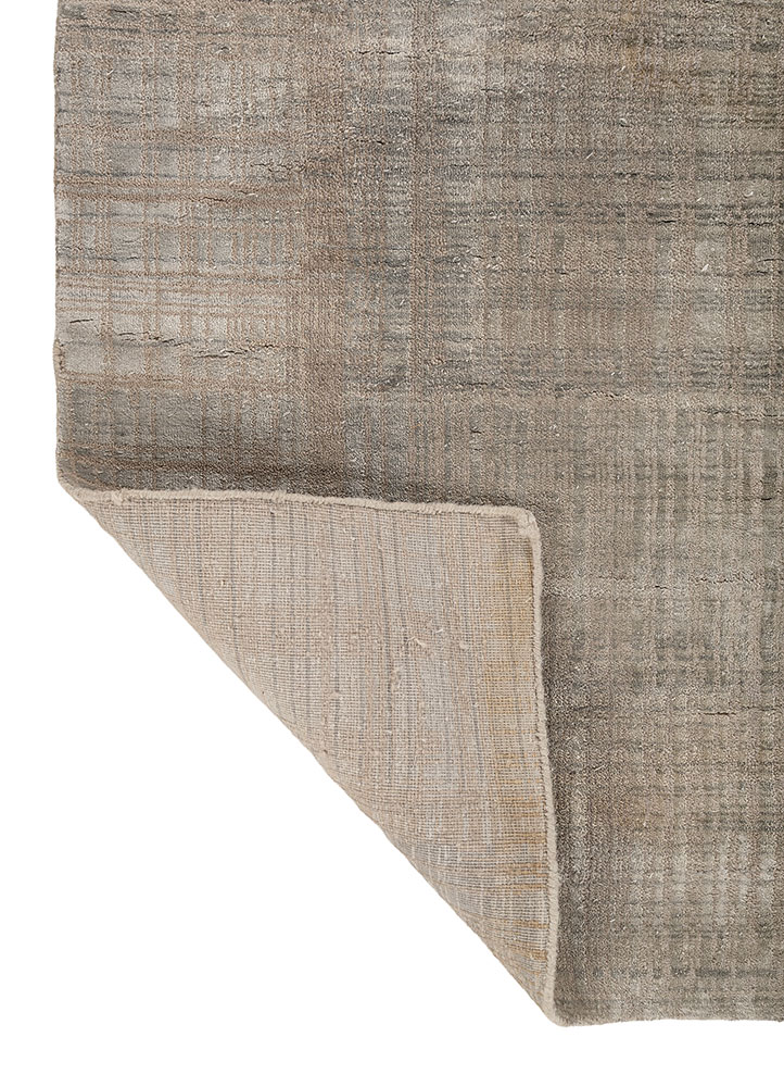 aprezo grey and black wool and bamboo silk hand knotted Rug - Perspective