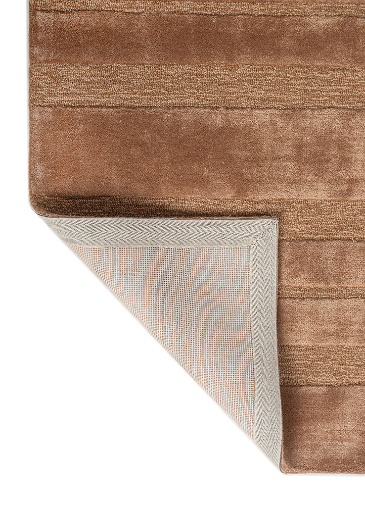 cera red and orange wool and viscose hand tufted Rug - Perspective