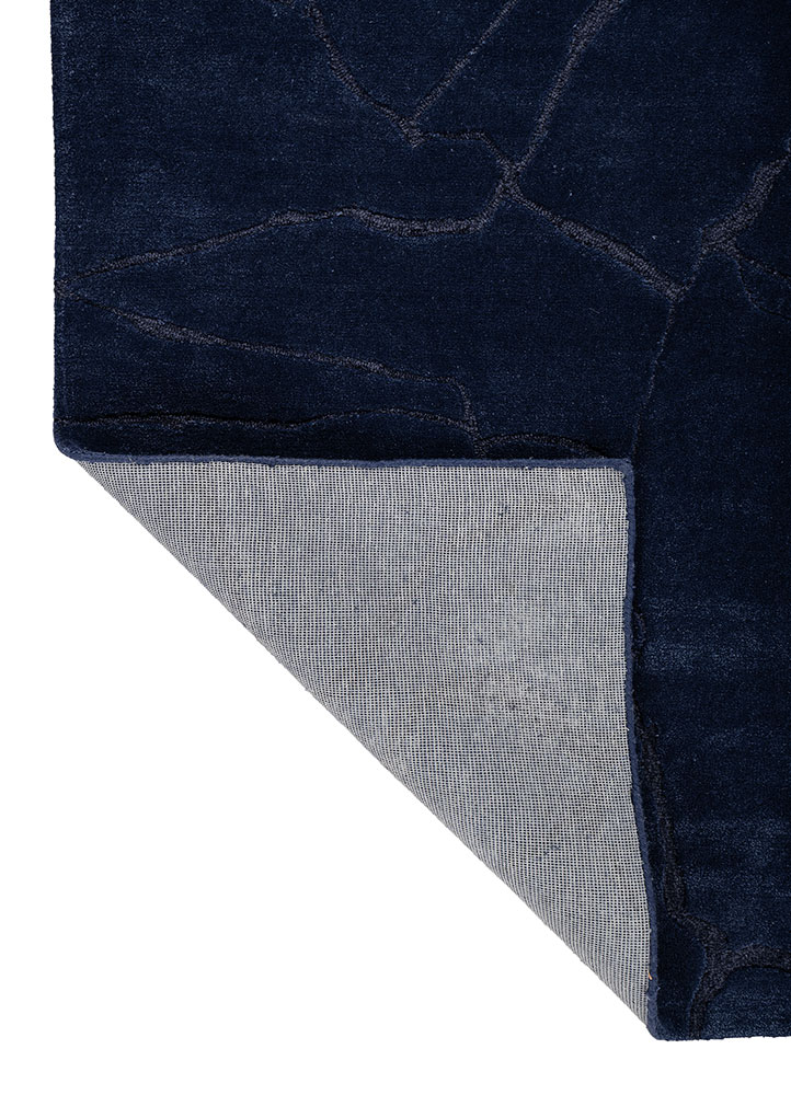 genesis blue wool and viscose hand tufted Rug - Perspective