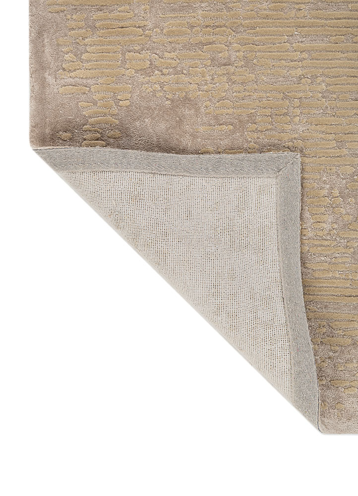 white noise gold wool and viscose hand tufted Rug - Perspective