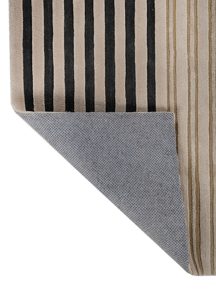 faces blue wool and viscose hand tufted Rug - Perspective