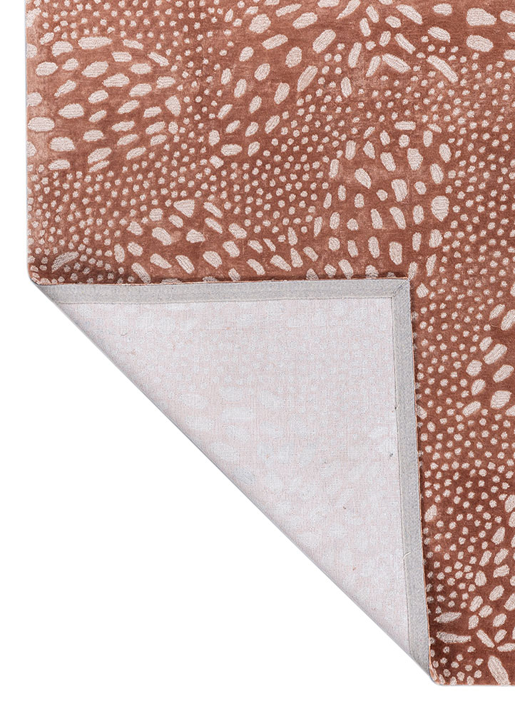 aurelia red and orange wool and viscose hand tufted Rug - Perspective