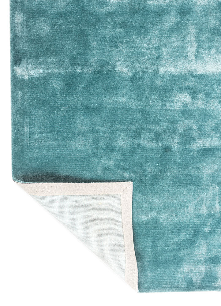 cera blue viscose hand tufted Rug - Perspective