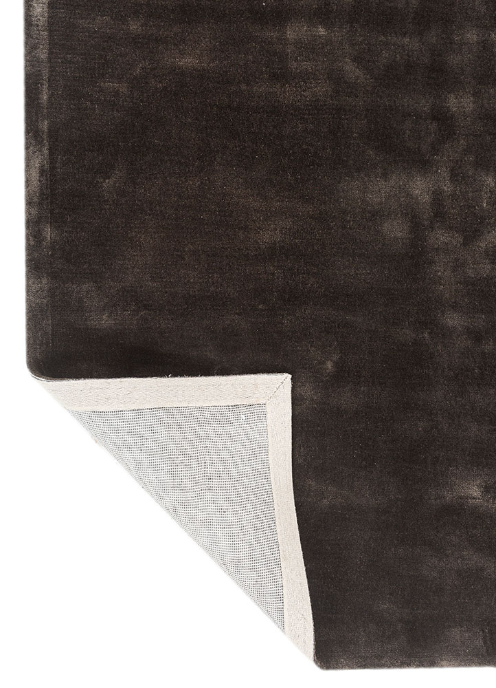 cera grey and black viscose hand tufted Rug - Perspective