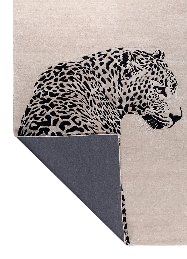 wild wanderlust ivory wool and viscose hand tufted Rug - Perspective