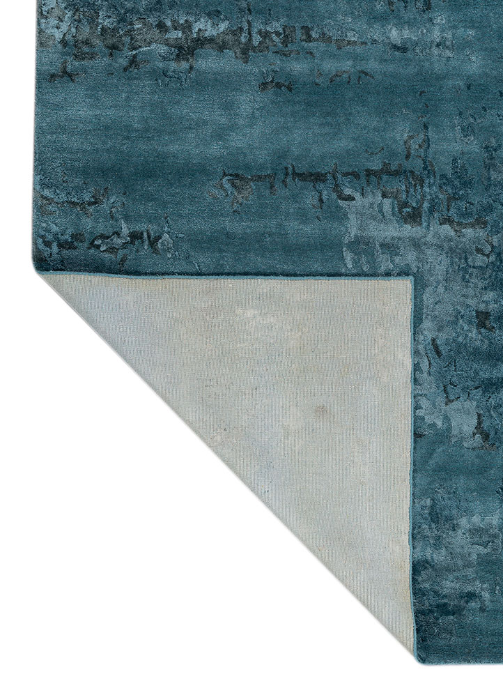 genesis blue wool and viscose hand tufted Rug - Perspective