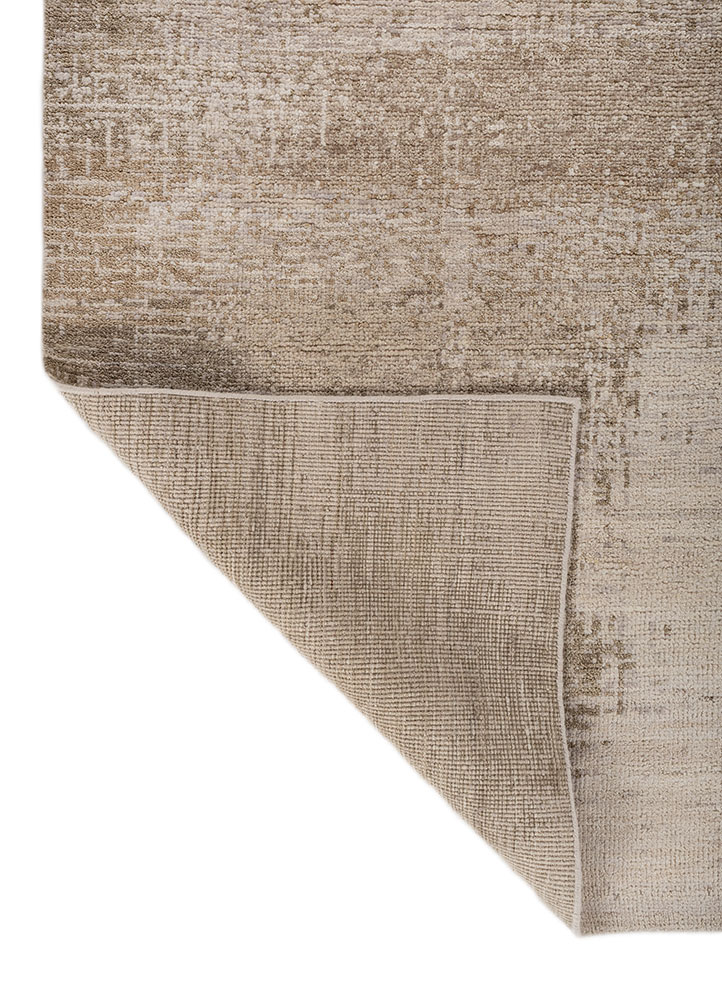 manifest ivory wool hand knotted Rug - Perspective