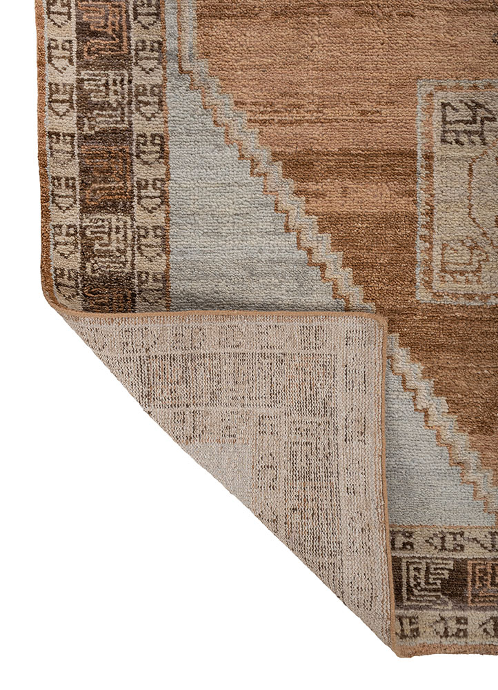thyme red and orange wool hand knotted Rug - Perspective