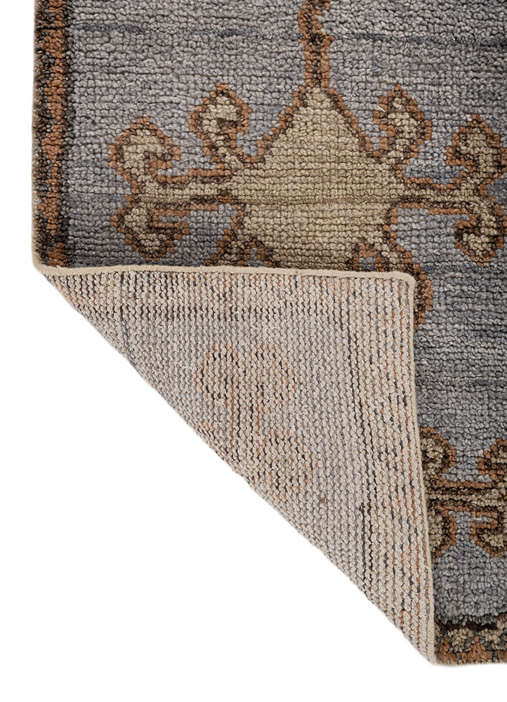 thyme blue wool hand knotted Rug - Perspective