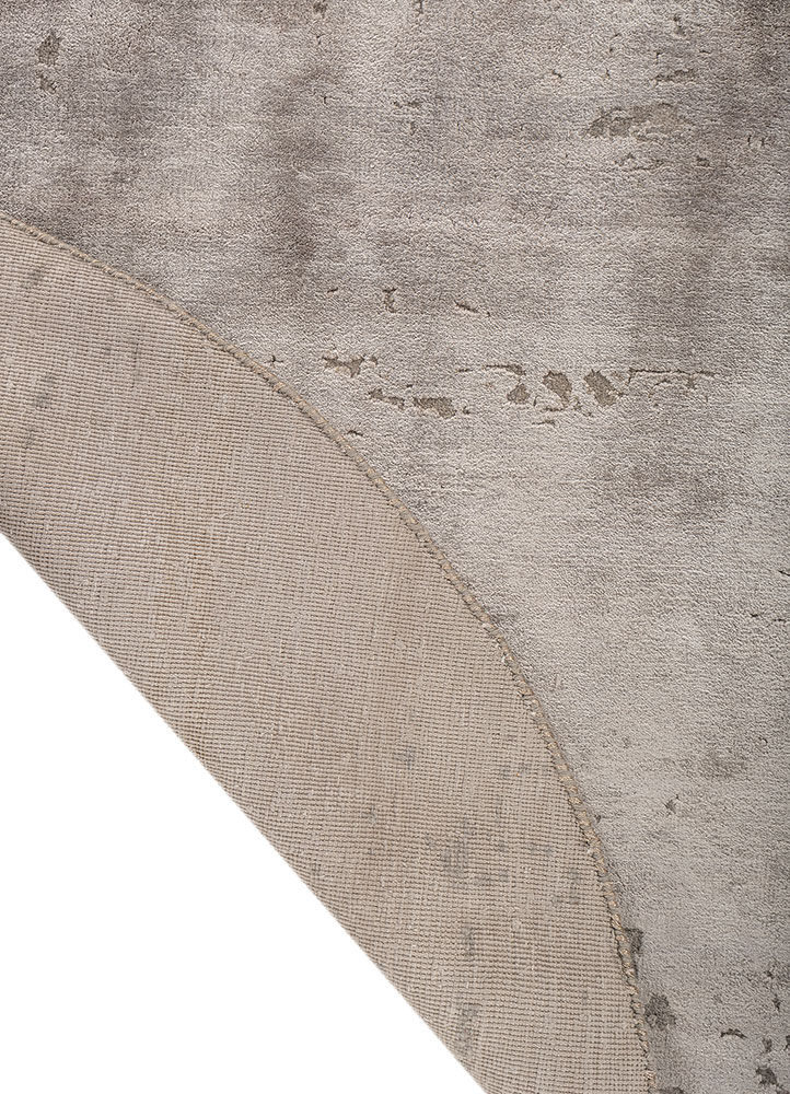hidden by kavi grey and black wool and bamboo silk hand knotted Rug - Perspective