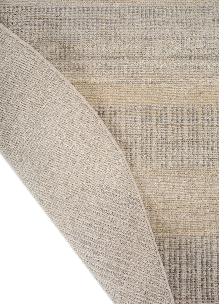 blythe ivory wool hand knotted Rug - Perspective