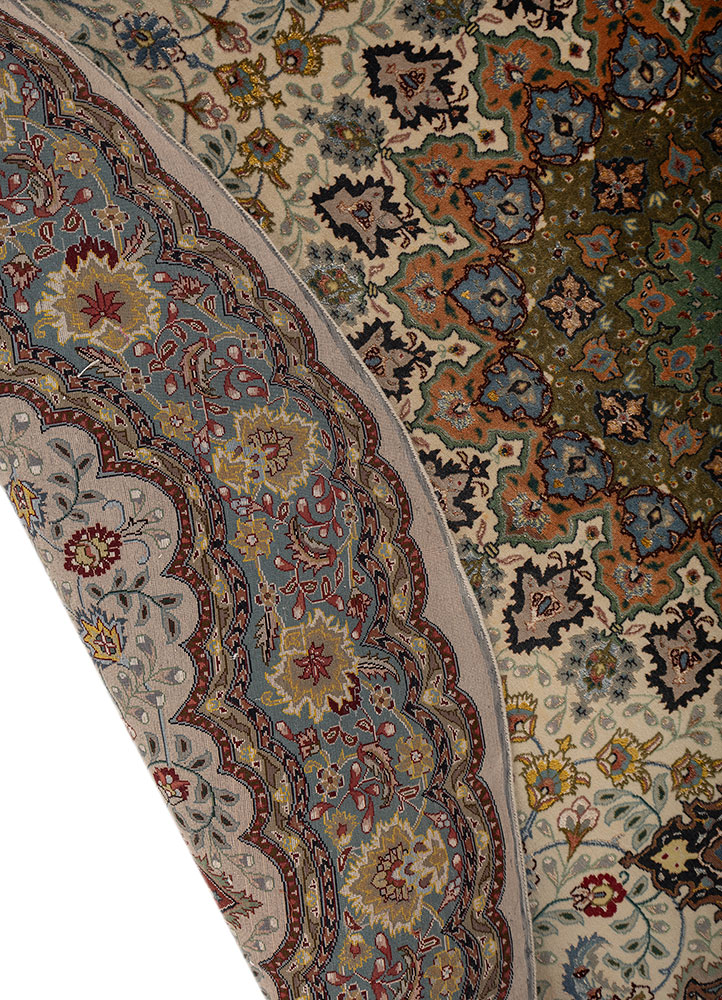 gulmarg green wool and silk hand knotted Rug - Perspective