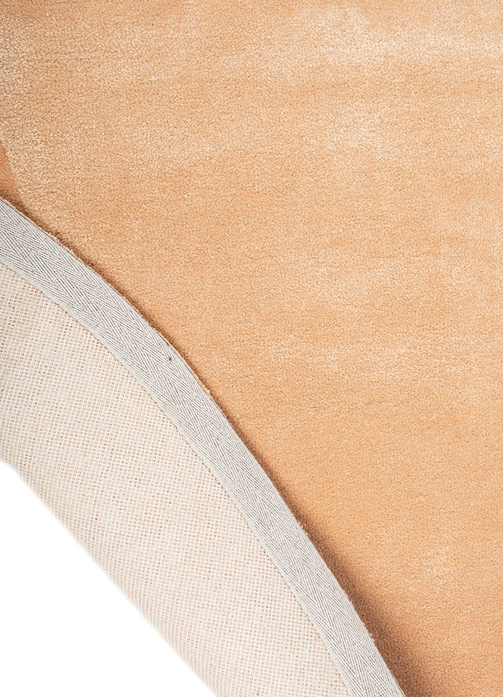 cera gold wool and viscose hand tufted Rug - Perspective