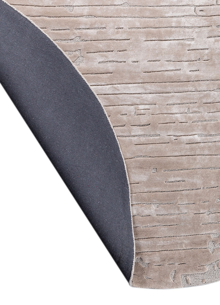 white noise ivory wool and viscose hand tufted Rug - Perspective