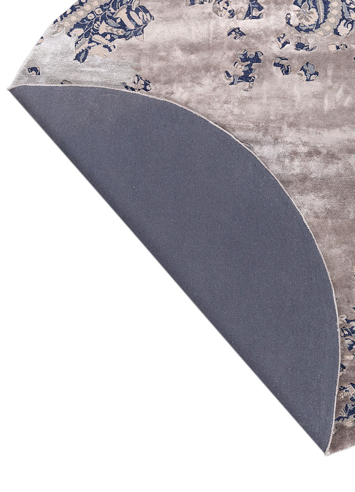 mythos grey and black wool and viscose hand tufted Rug - Perspective