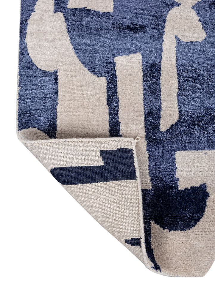 white noise ivory wool and bamboo silk hand knotted Rug - Perspective