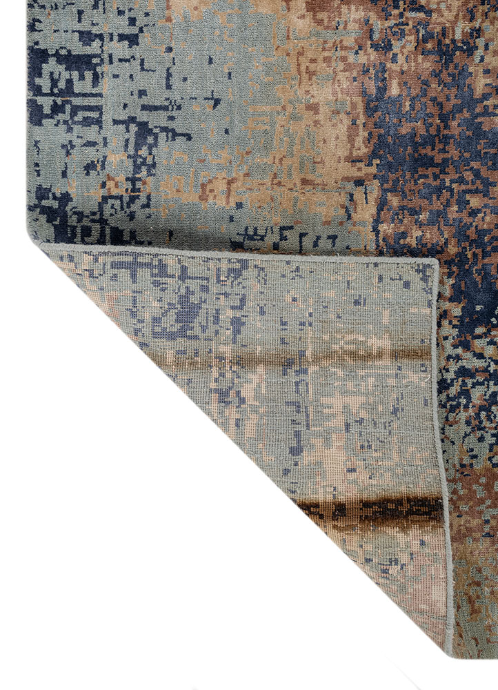 aprezo blue wool and bamboo silk hand knotted Rug - Perspective