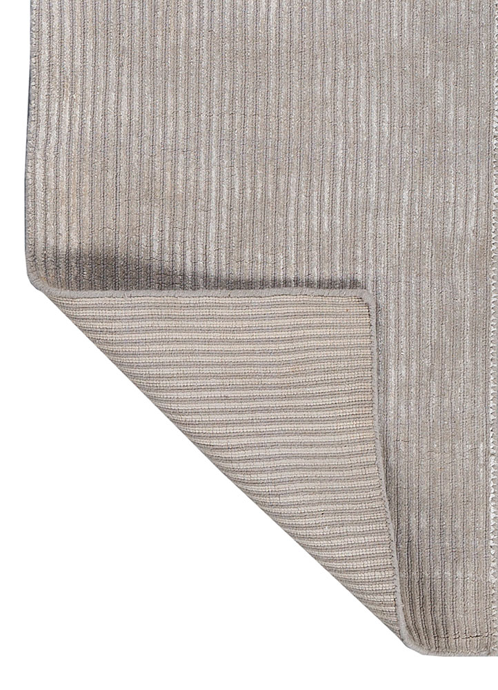 tesoro ivory wool and viscose hand loom Rug - Perspective