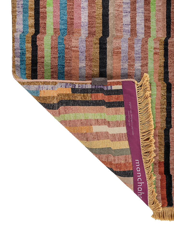 manchaha pink and purple wool and bamboo silk hand knotted Rug - Perspective