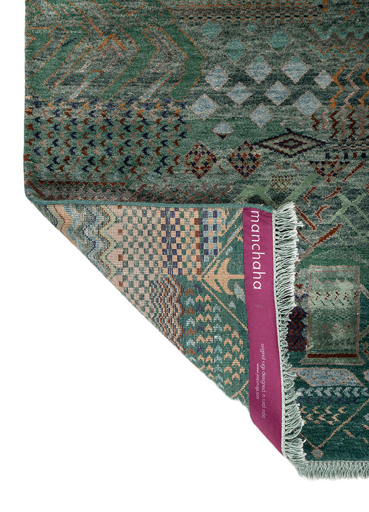 manchaha green wool and bamboo silk hand knotted Rug - Perspective