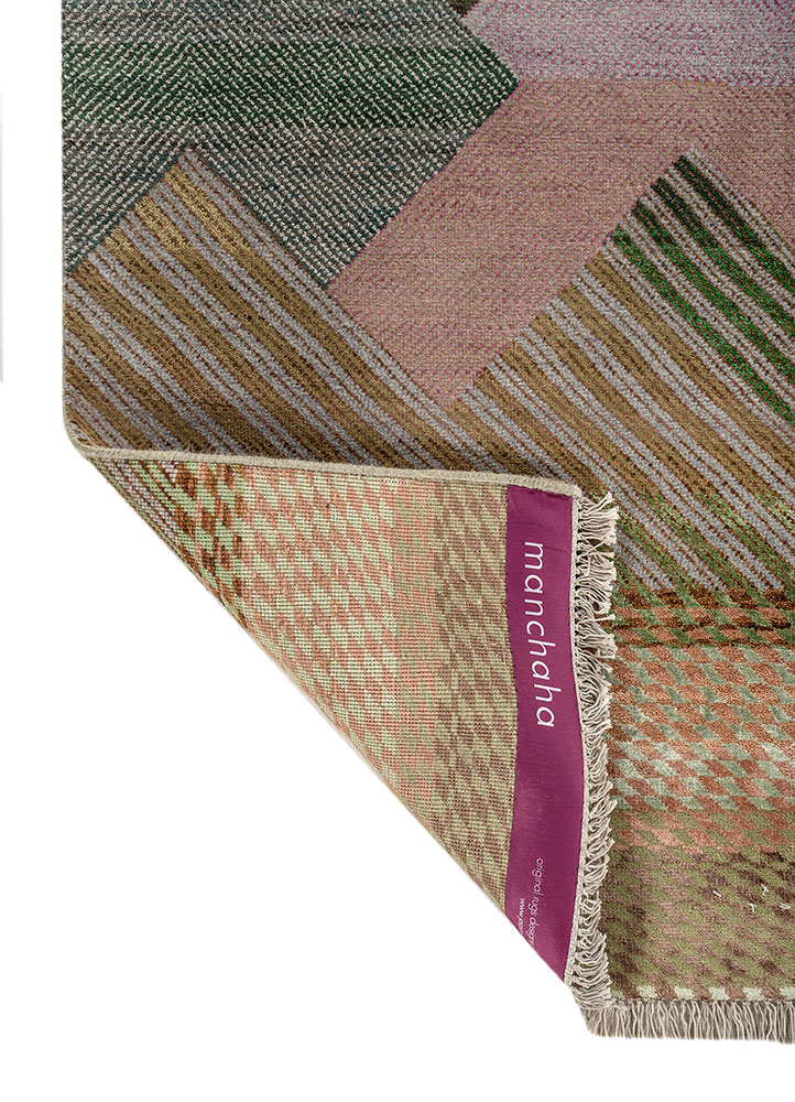 manchaha green wool and bamboo silk hand knotted Rug - Perspective