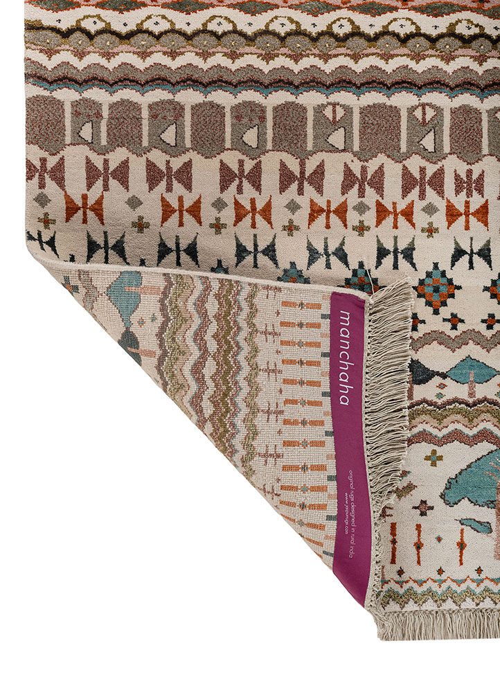 manchaha ivory wool and bamboo silk hand knotted Rug - Perspective