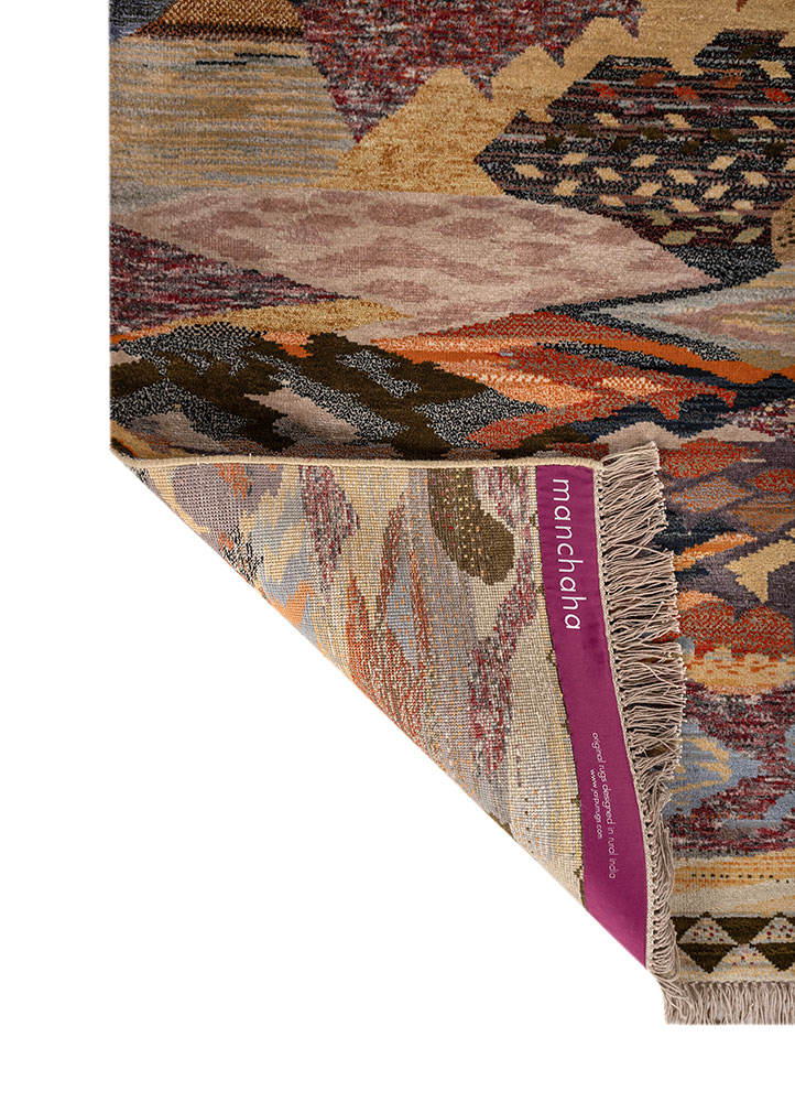 manchaha gold wool and bamboo silk hand knotted Rug - Perspective